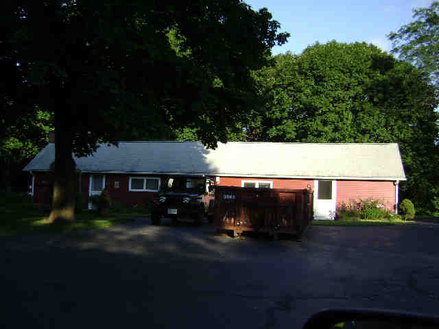 Building photograph for 44 GREEN HILL RD